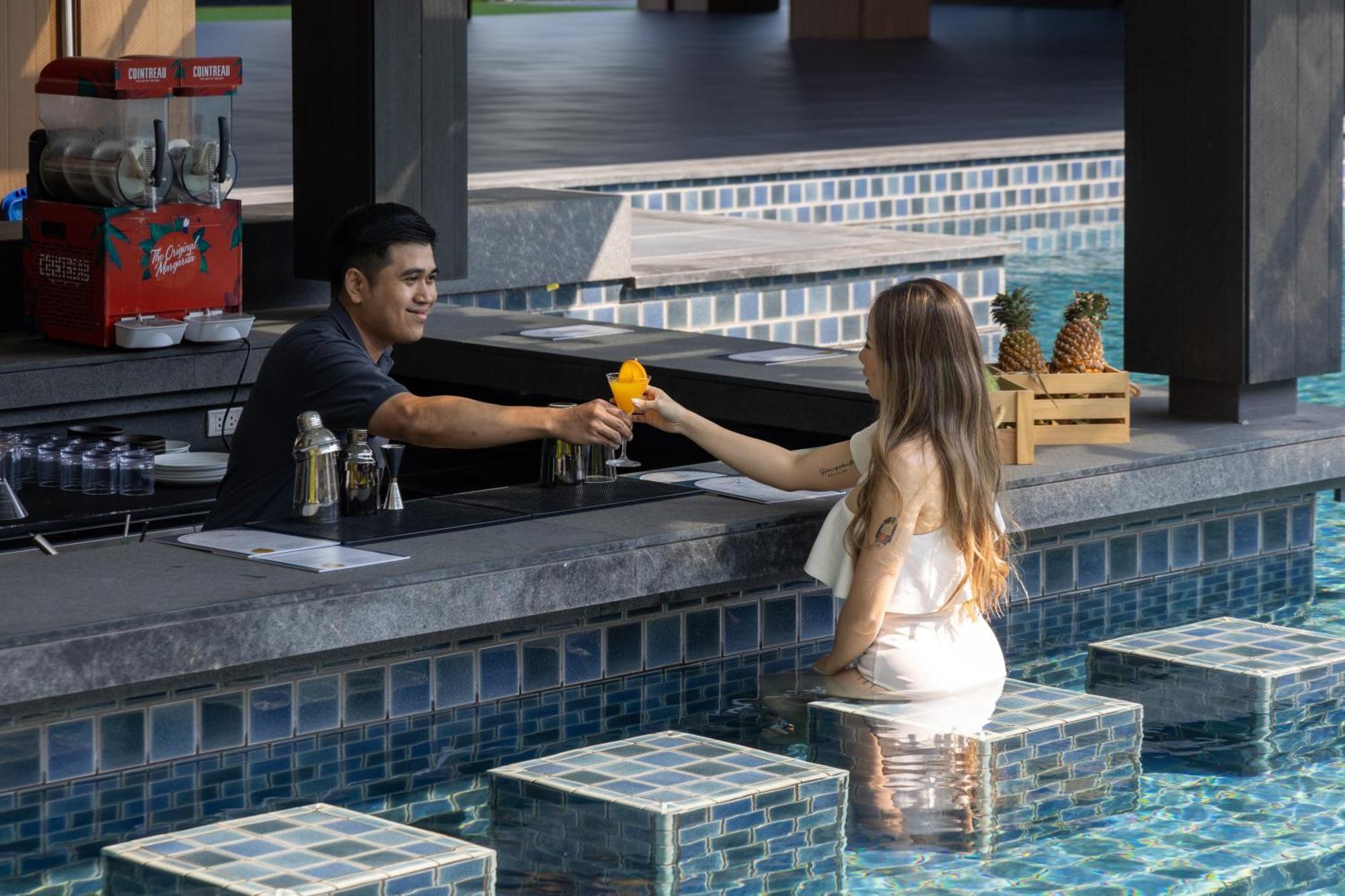 Courtyard By Marriott Bangkok Suvarnabhumi Airport المظهر الخارجي الصورة